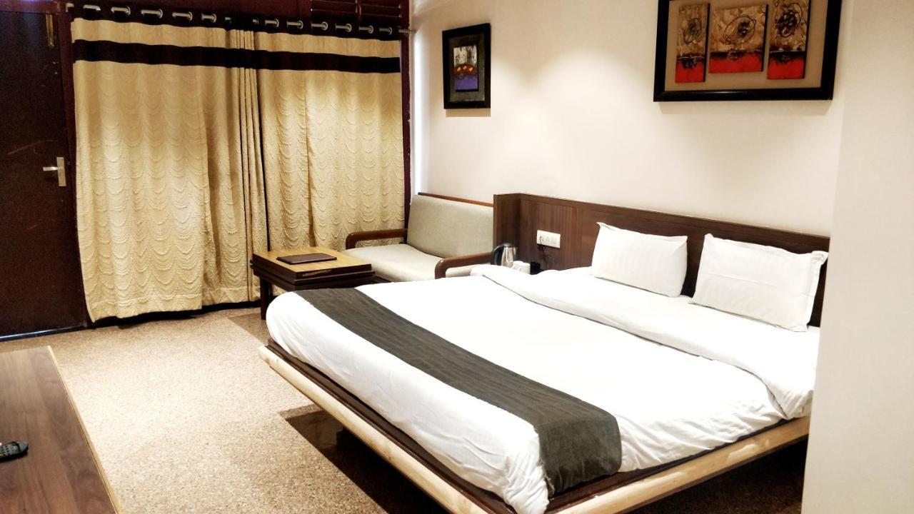 Hotel Mount Regency Mount Abu Esterno foto