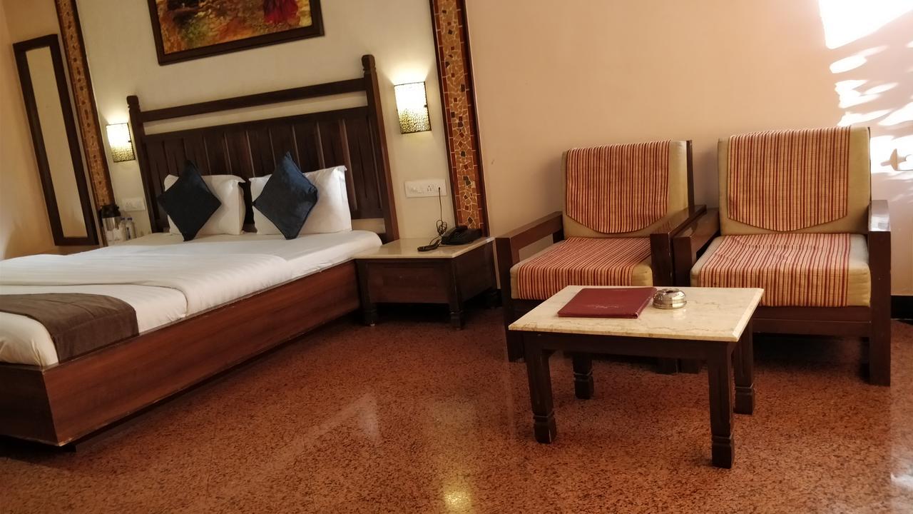 Hotel Mount Regency Mount Abu Esterno foto