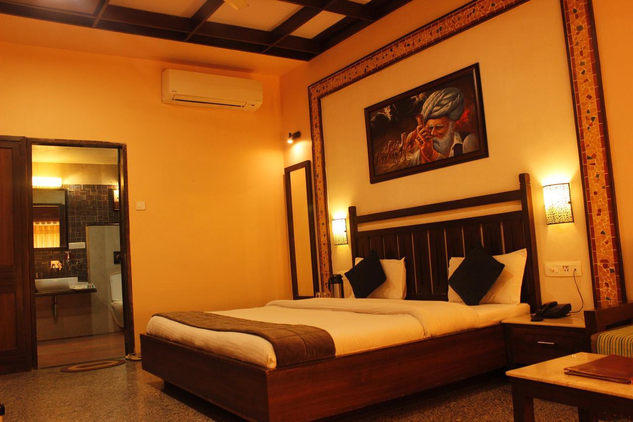 Hotel Mount Regency Mount Abu Esterno foto